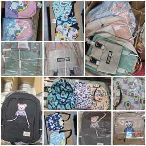 סטוק תיקי בית ספר / גן